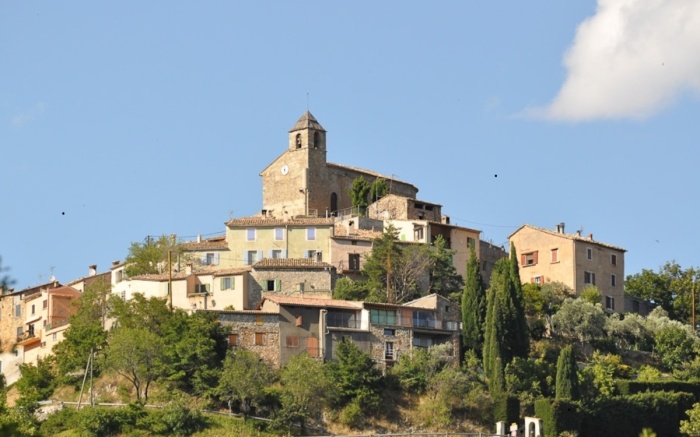Village du Castellet dans le Var – trajet en taxi ou VTC depuis Marseille